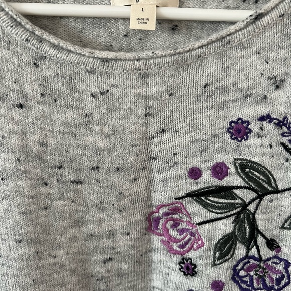 Style & Co Embroidered Fringed Sweater Heathered Gray Size Large - Picture 3 of 6